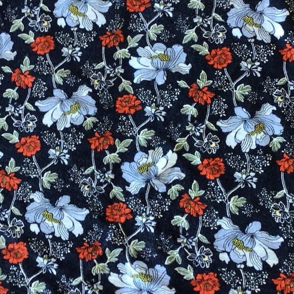 Loft Outlet Floral spring shirt - Picture 2 of 4